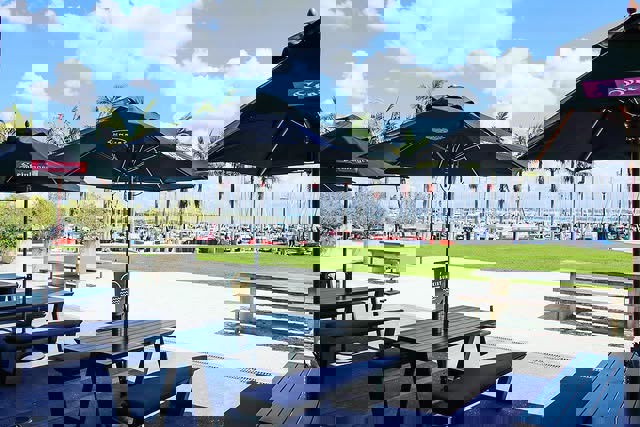 Sunkist Bar and Kitchen