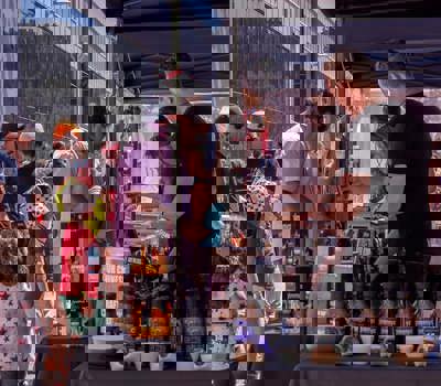 Catalina Bay  Farmers' Market