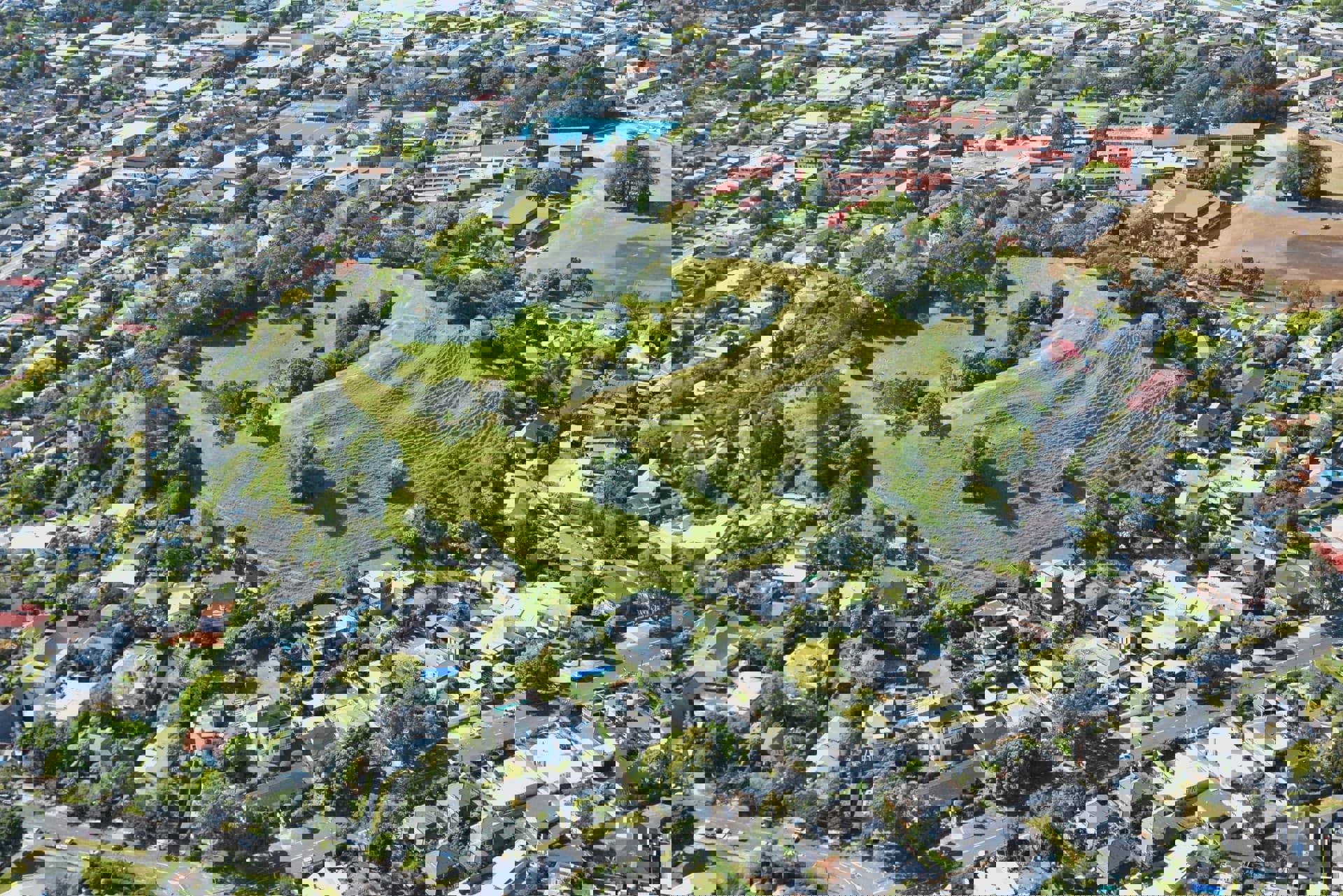 Te Kōpuke Tītīkōpuke   Mount St John