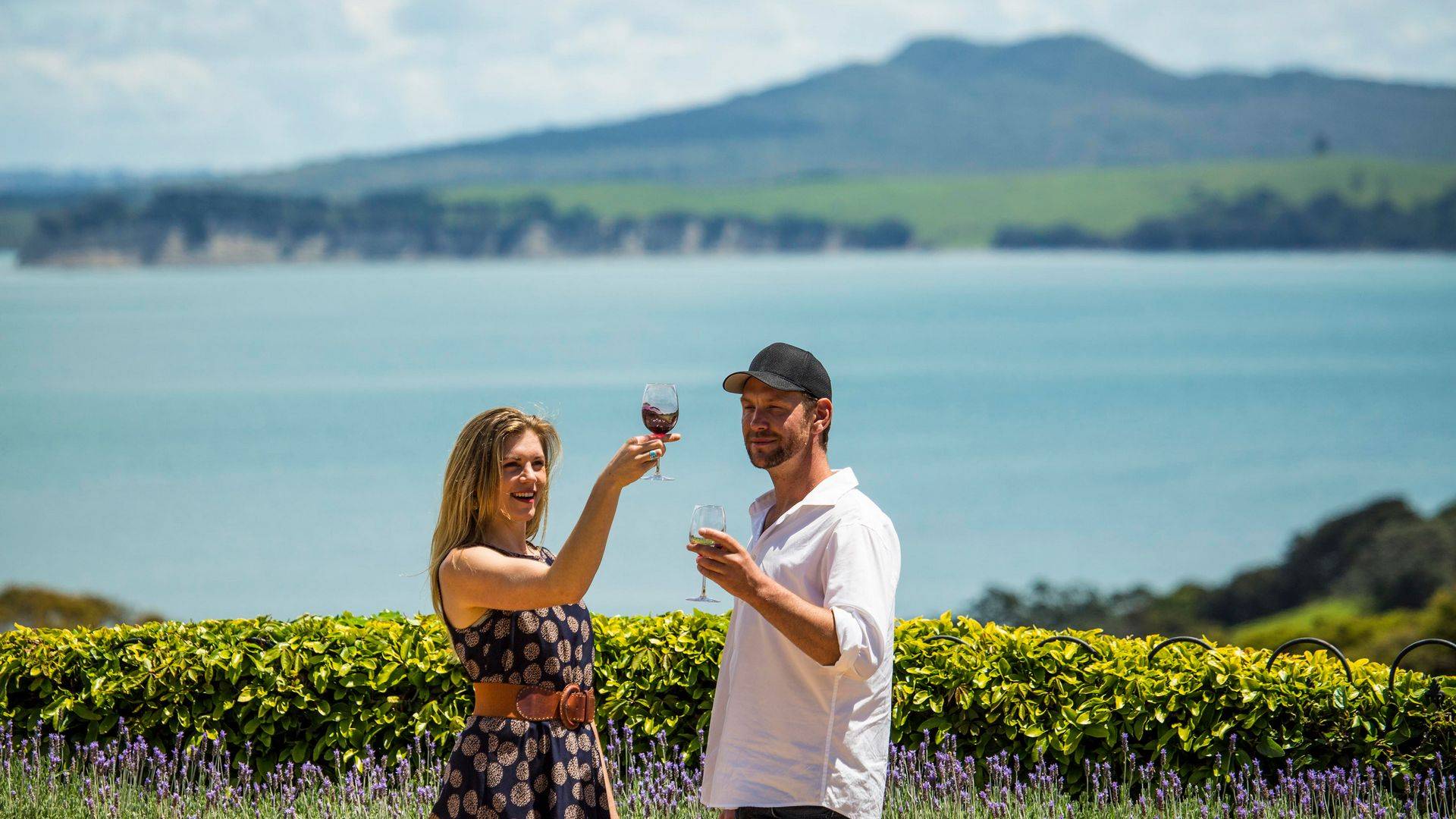 Ananda Tours -  Waiheke Island  Wine & Food