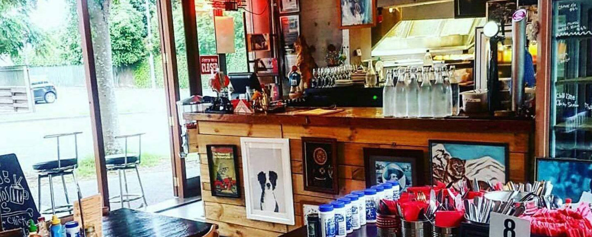 Ralph’s Bar and Eatery