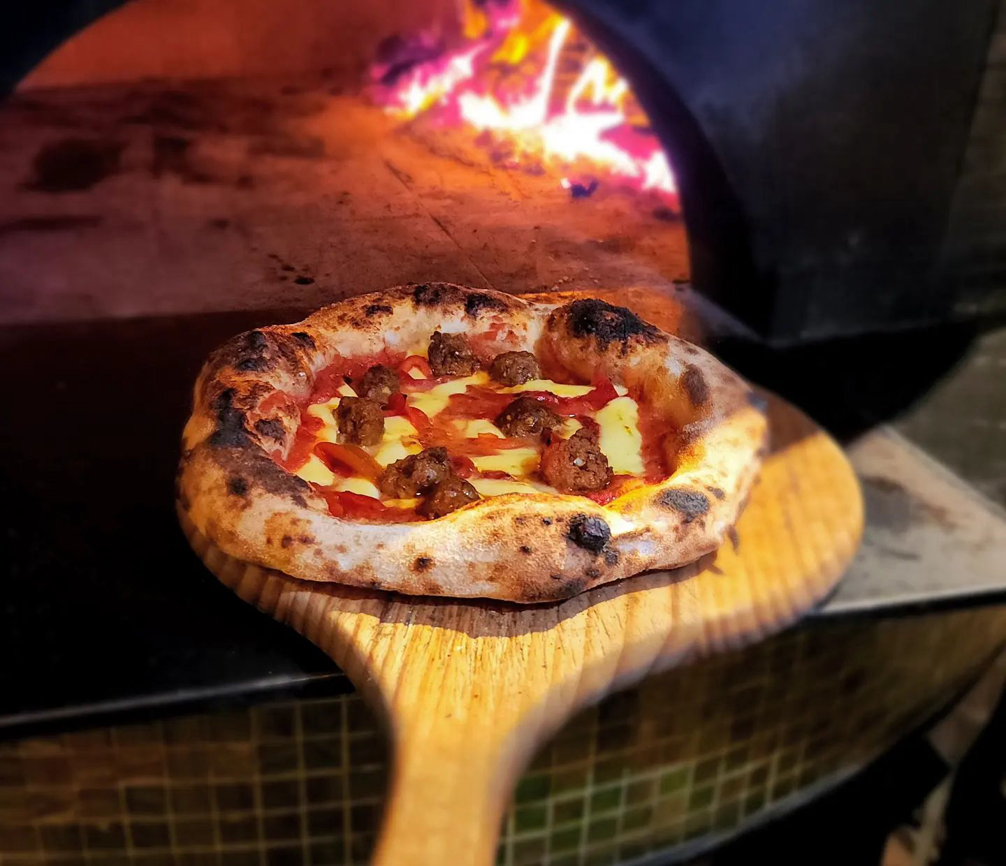 The Hood - Woodfired Eatery & Bar