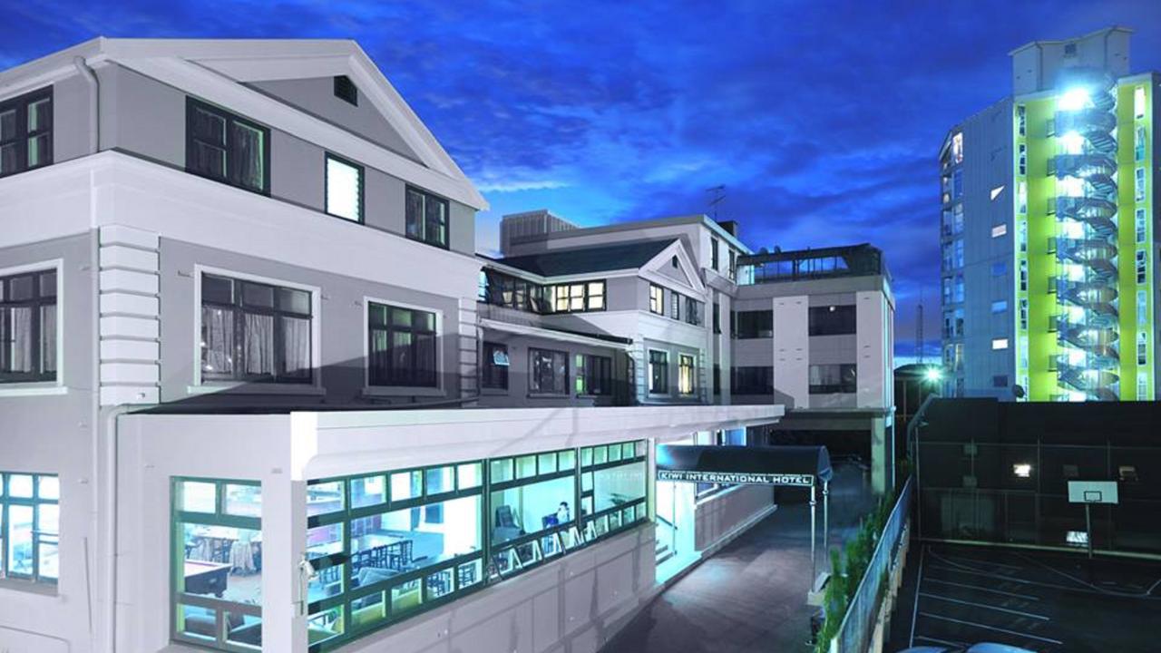 Kiwi International Hotel
