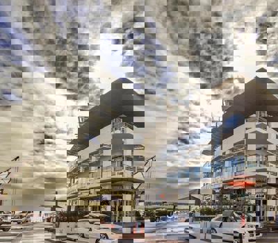 Princes Wharf Select Apartments